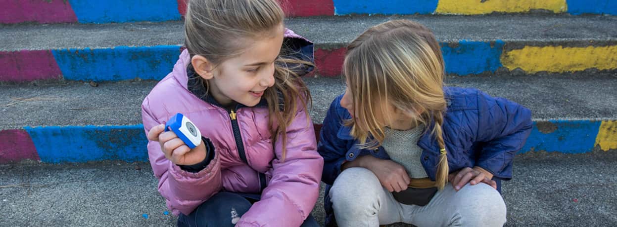 iot-technology-gives-parents-a-kid-friendly-tracking-and-communication-solution